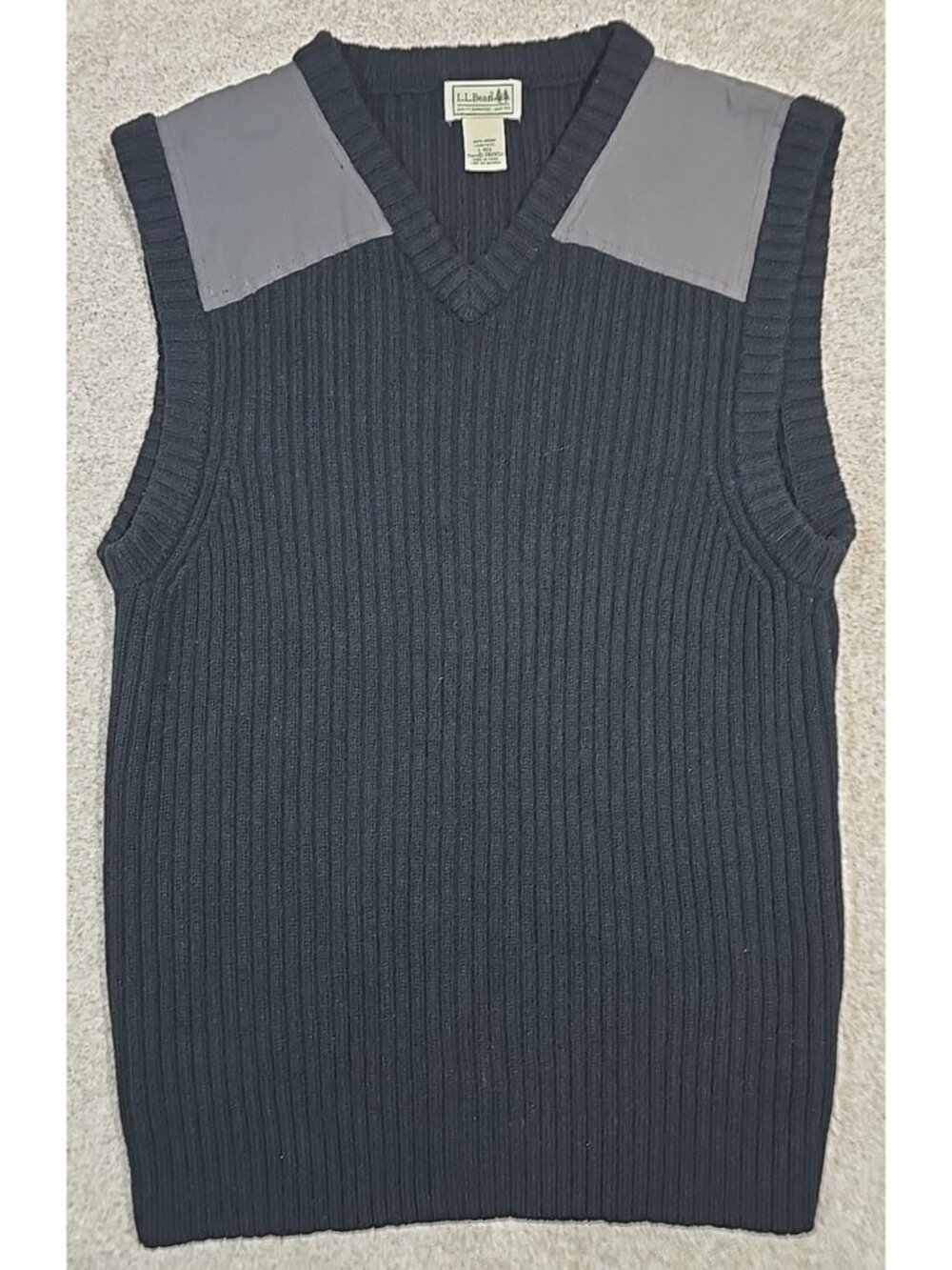 L.L. Bean Merino Lambs' Wool Sweater Vest Black Outdoor Shoulder Patch Men's L